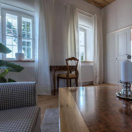 Winzarei, Weingut Tement Villa Berghausen Buitenkant foto