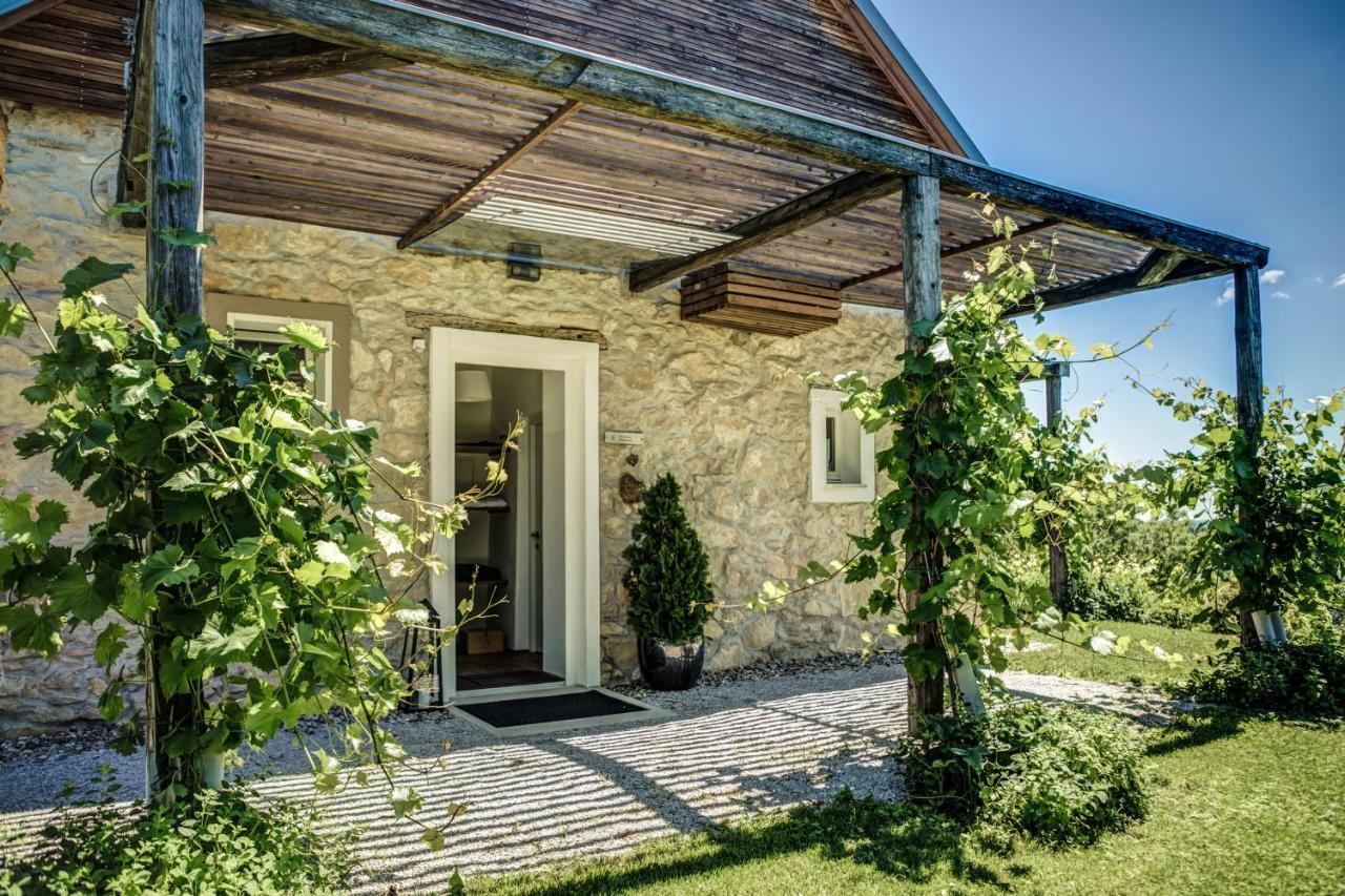 Winzarei, Weingut Tement Villa Berghausen Buitenkant foto