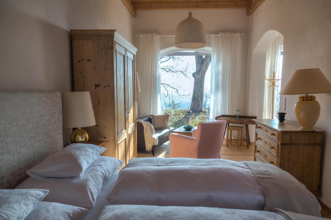 Winzarei, Weingut Tement Villa Berghausen Buitenkant foto