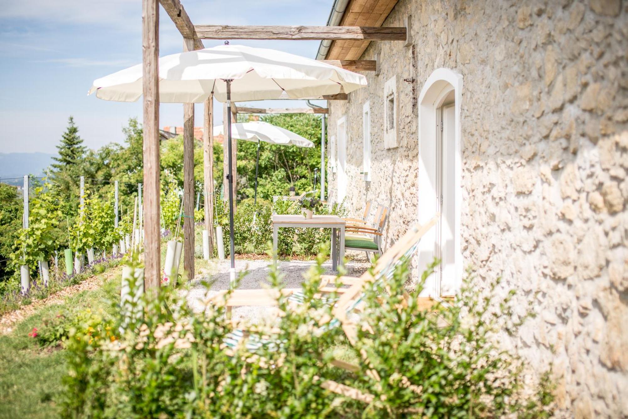 Winzarei, Weingut Tement Villa Berghausen Kamer foto